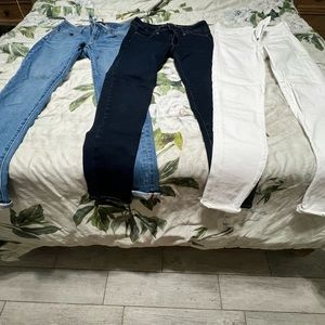American Eagle trio jeans